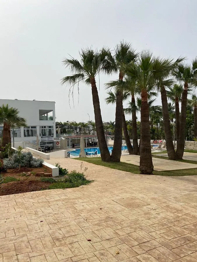 Denises Apartment Ayia Napa B3