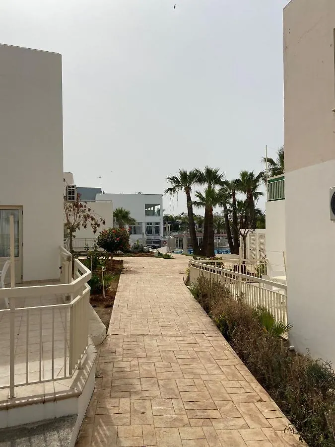 Denises Apartment Ayia Napa B3